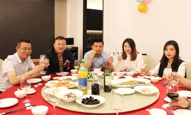 2018.5.8--熱烈慶祝中海弘方裝飾南京分公司開業(yè)(圖18)