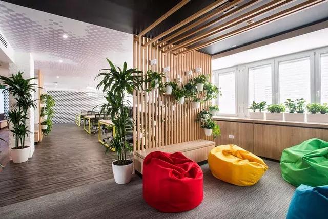 辦公室裝飾品 擁抱多元提升空間氣質(zhì)