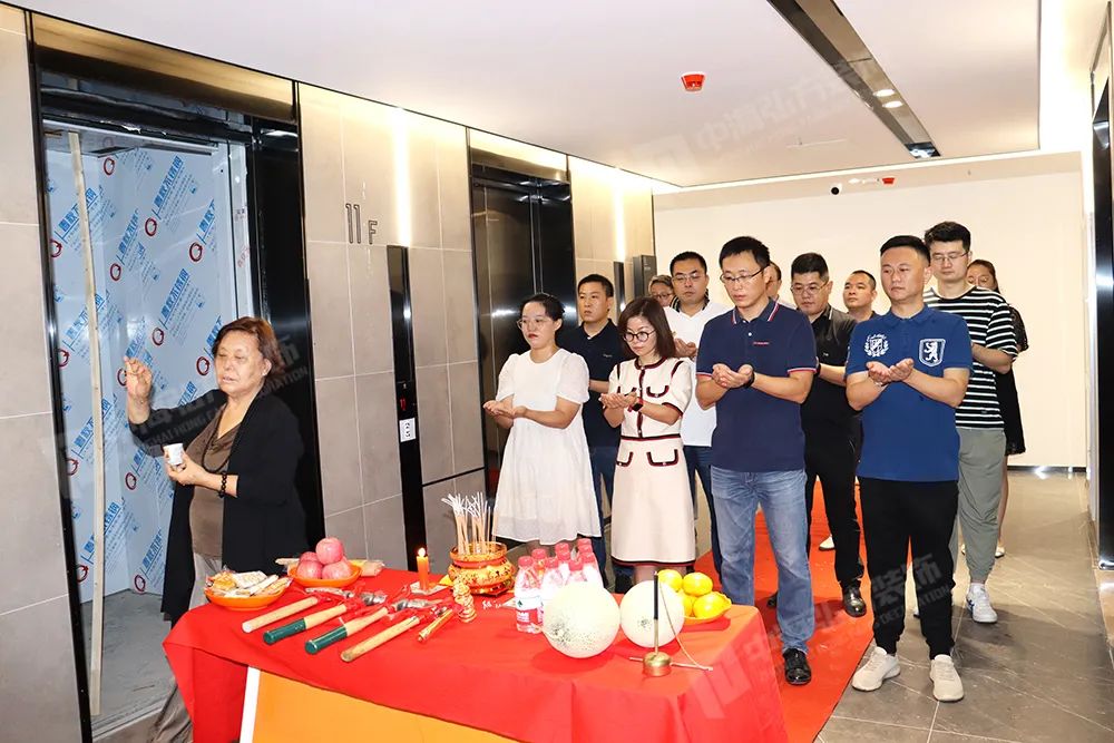 恭祝江蘇一件通有限公司裝修工程開工大吉(圖4)