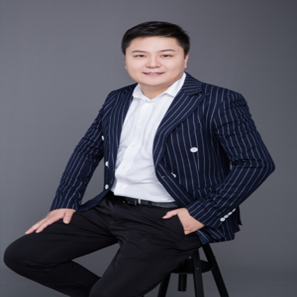 馮英杰